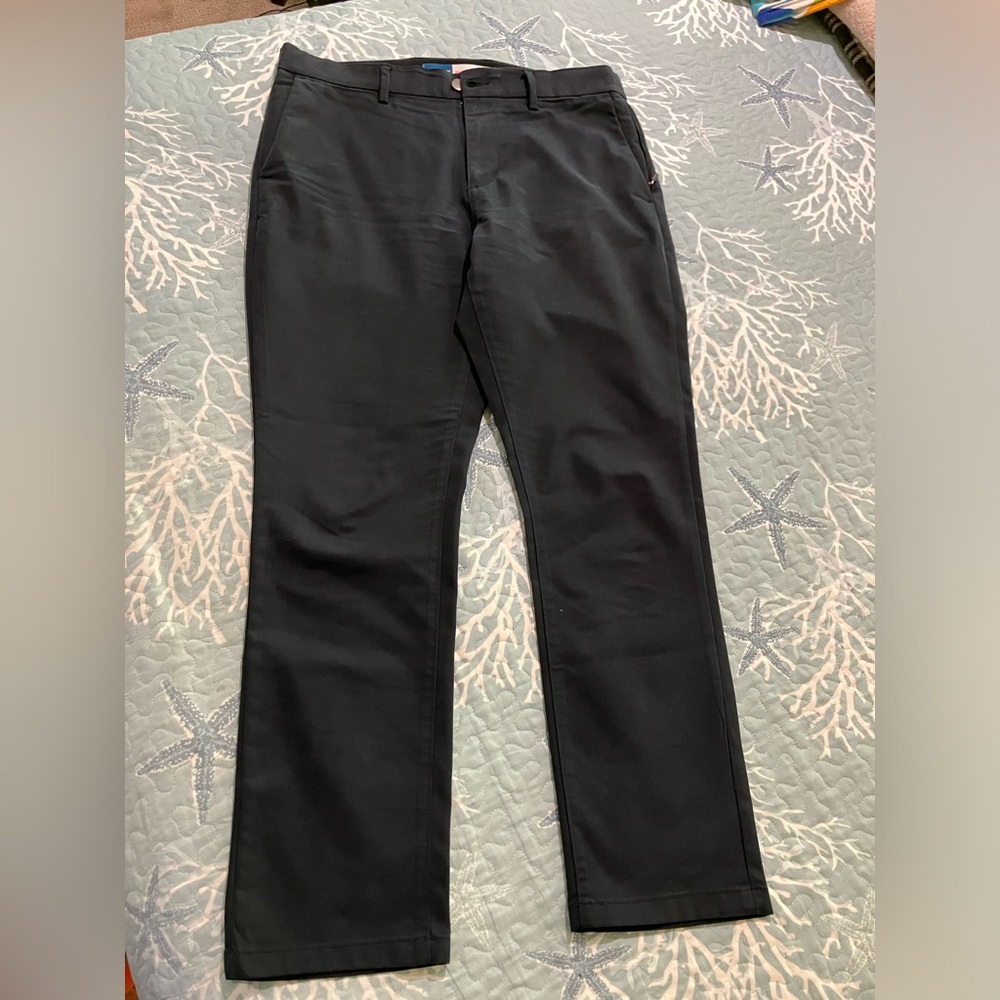 Old Navy man size 34 by 30 pants